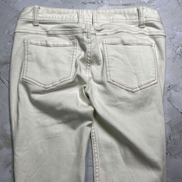 Free People SIZE 28 x 25 Distressed Crop Jeans White Straight Fray Hem Knee - Picture 10 of 10